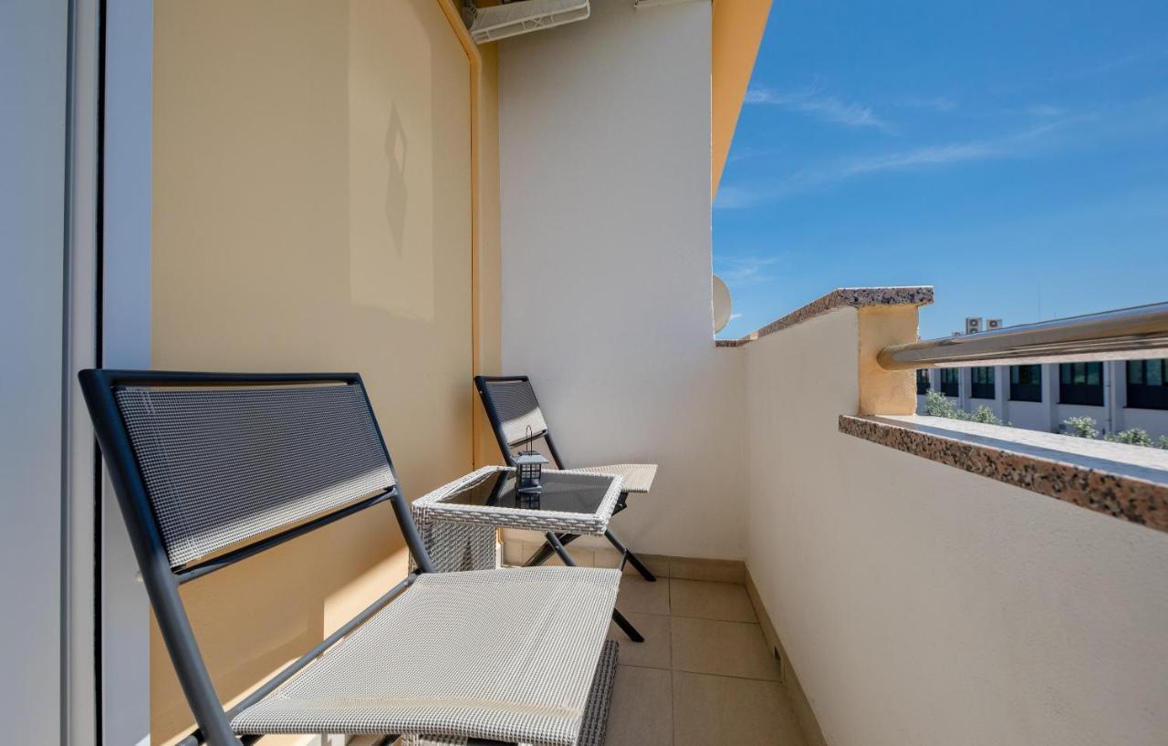 Apartments Luka ราบ ภายนอก รูปภาพ
