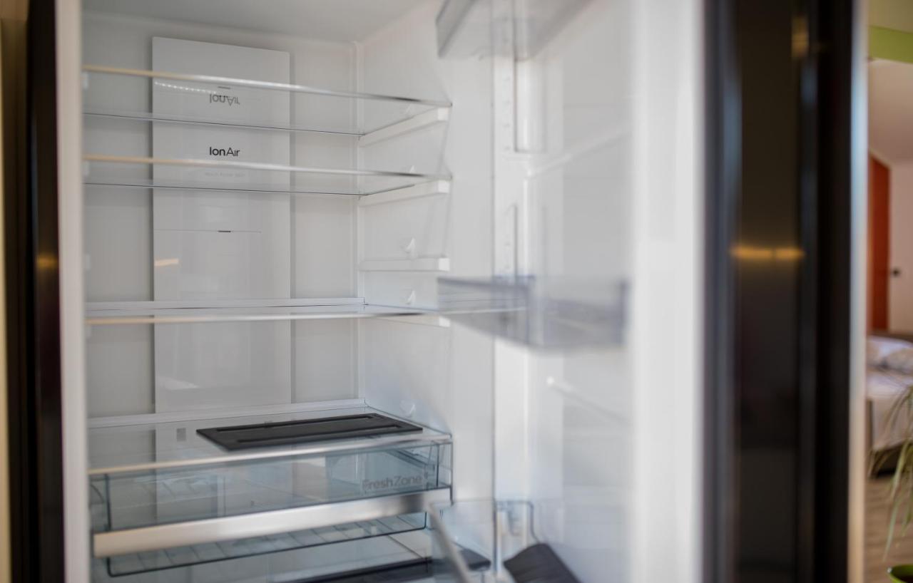 Apartments Luka ราบ ภายนอก รูปภาพ