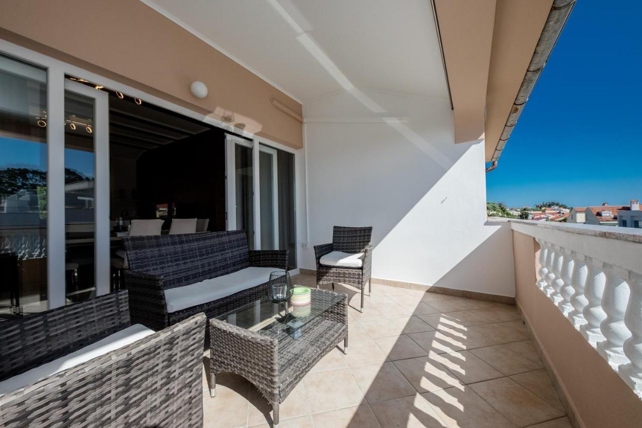 Apartments Luka ราบ ภายนอก รูปภาพ